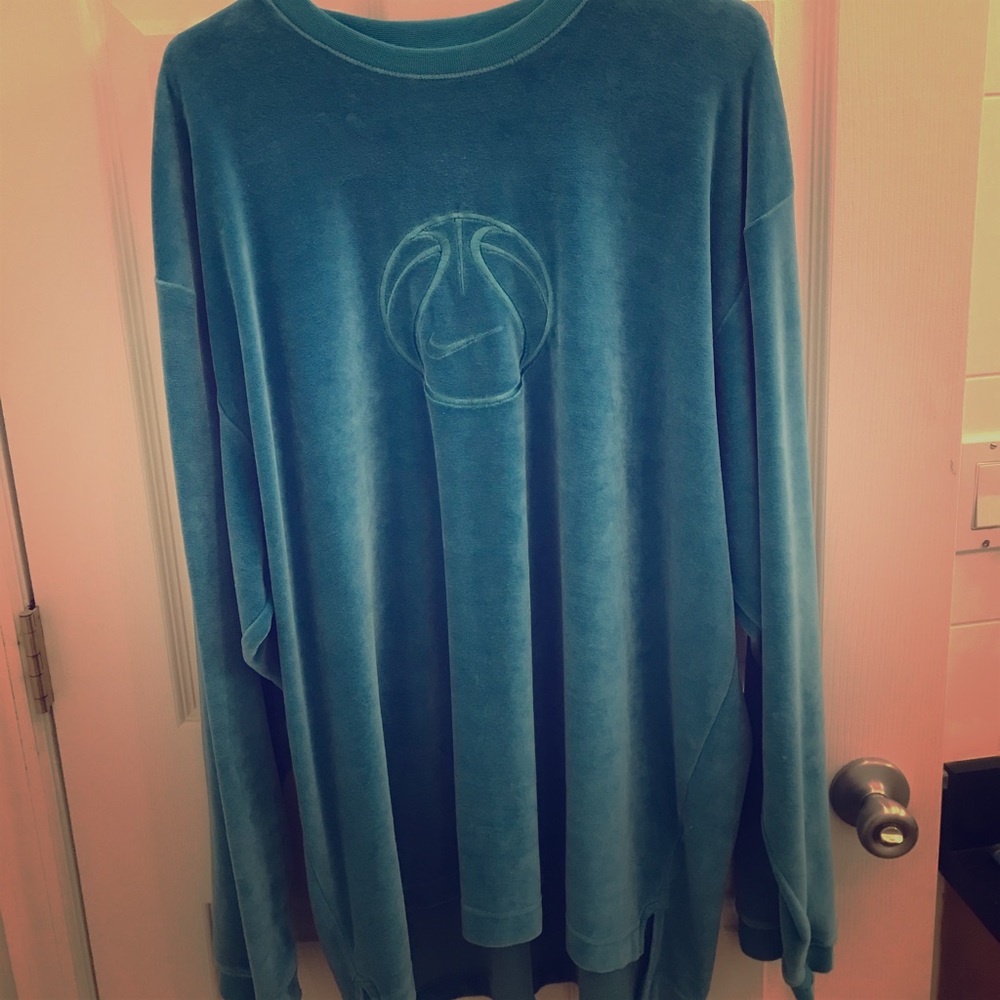 Oversized Nike Baksetball long sleeve Sweatshirr